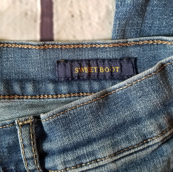 Lucky Brand Jeans Sweet Boot 2/R26 - Picture 4 of 11